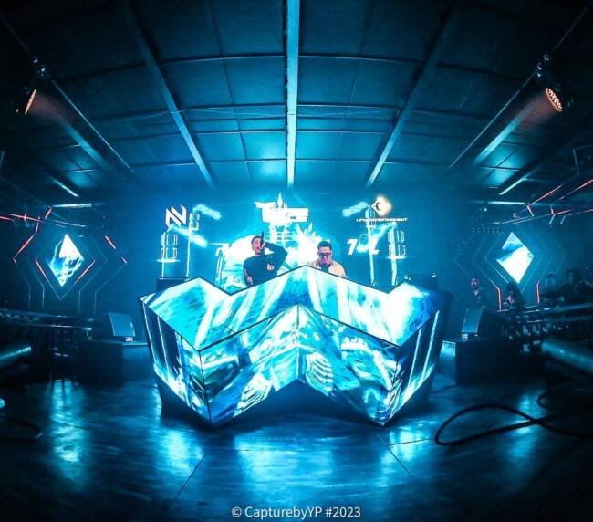 50FF5C9D-32C2-4D01-A00F-DC6E915C3B44